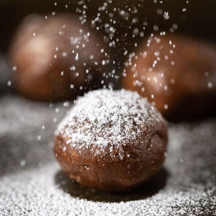 peanut butter truffles with powdered sugar